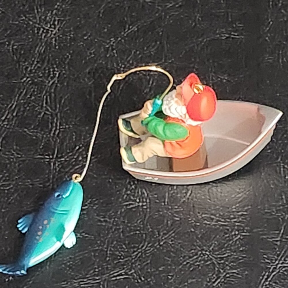 Hallmark Keepsake Catch of The Season Ornament 1998 Fishing Themed Ornament
